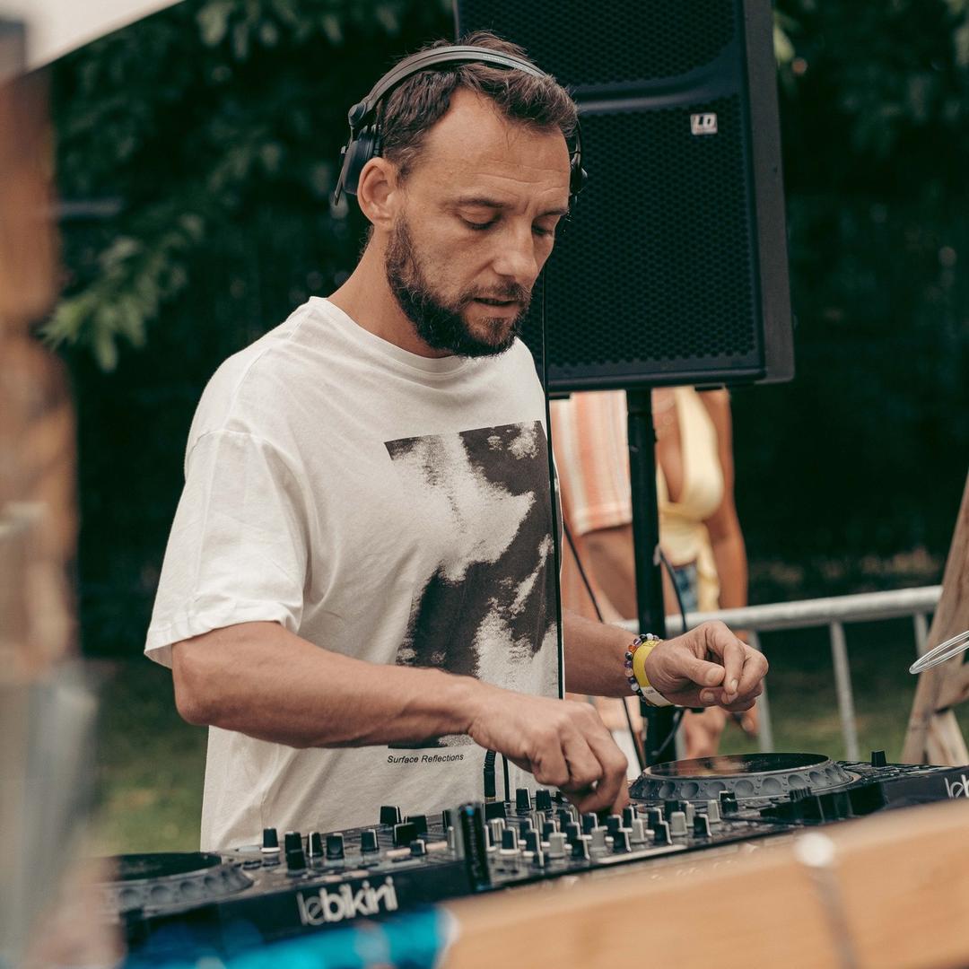 Portrait de Kamille Louis, fondateur de KL Studio Music